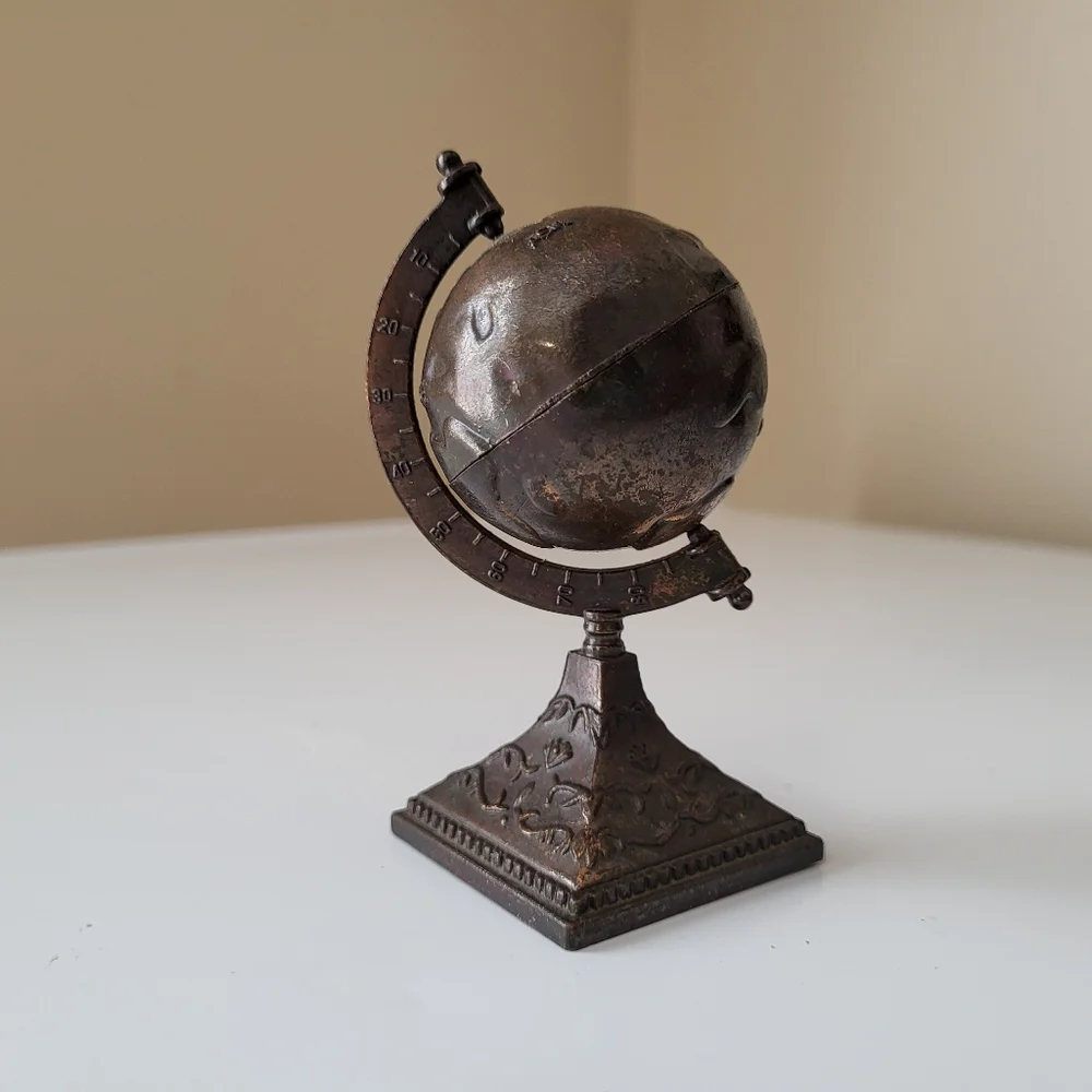 Vintage Hong Kong Die Cast Metal Miniature Globe Pencil Sharpener - Picture 3 of 16